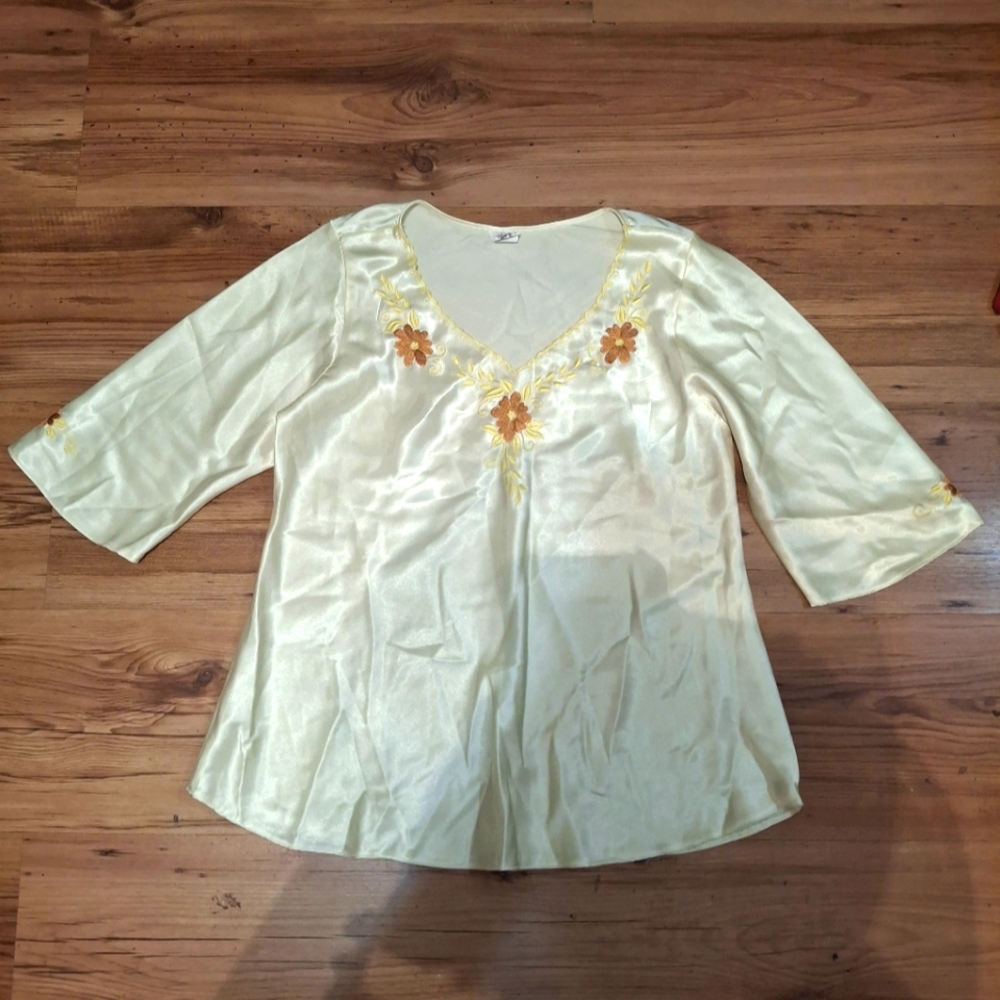 Unknown Brand Yellow Floral Tuntic L - $7